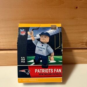 Oyo Sports Mini Figure NE Patriots Patriots Fan NFL 11 pcs NIB